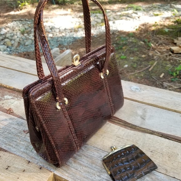 Snakeskin Purse & Coinbag Judith Leiber Coach Clasp Handles Brown Gold Leather - Picture 7 of 9